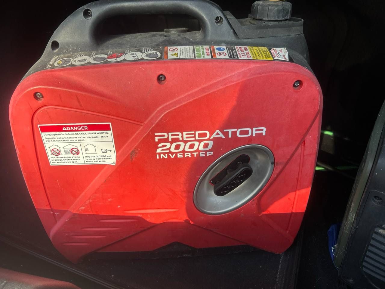 PREDATOR 2000 Watt SUPER QUIET Inverter Generator