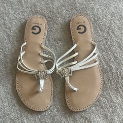 GbyGuess Size 8 Sandals 