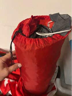 Colman Sundome 7’ x 7 Tent/Coleman Brighton Sleeping Bag