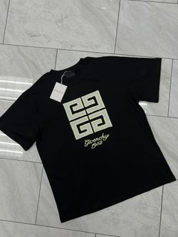 Givenchy T Shirt 