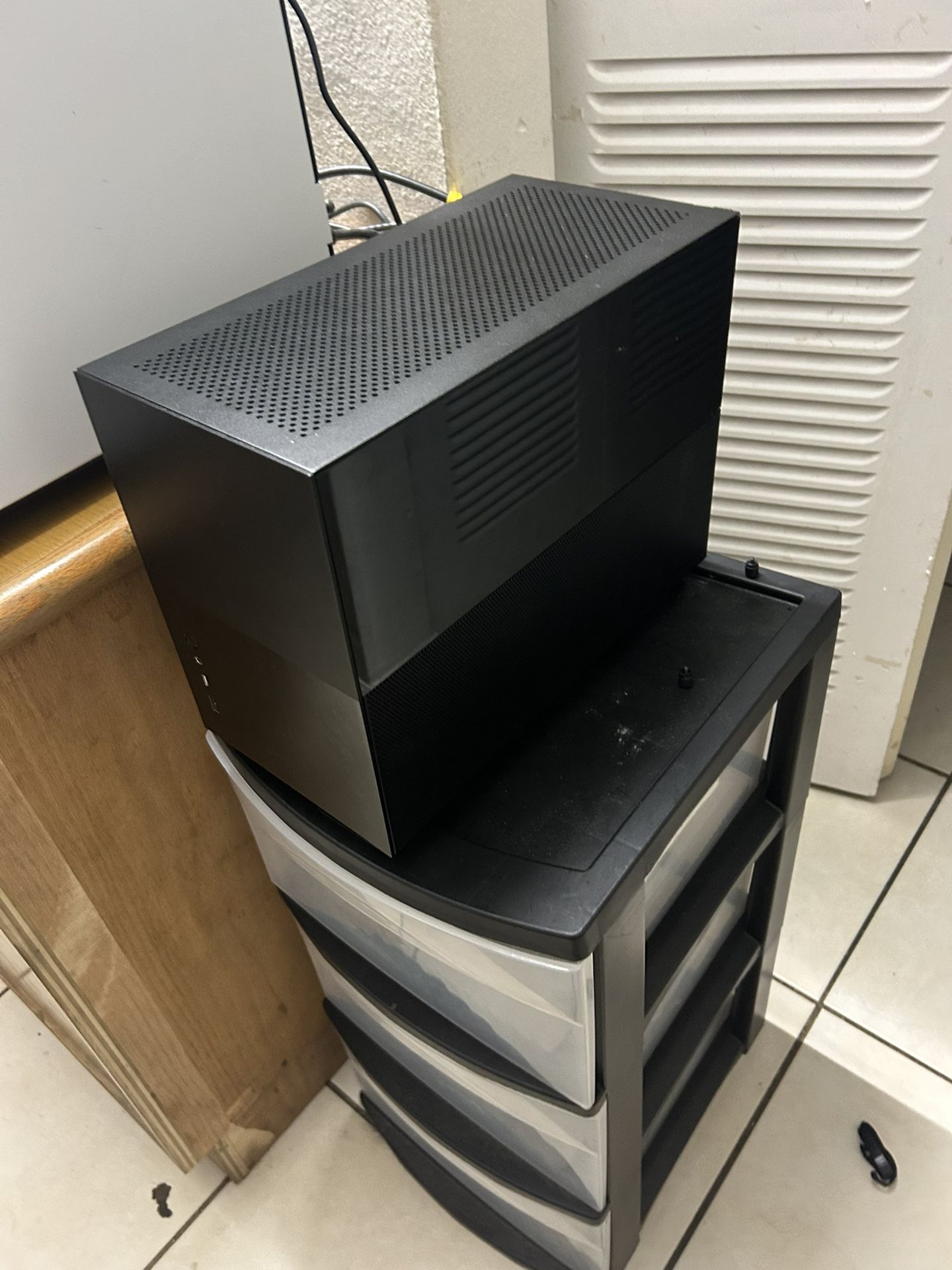 High-Performance Gaming/Work PC / Computadora de Alto Rendimiento