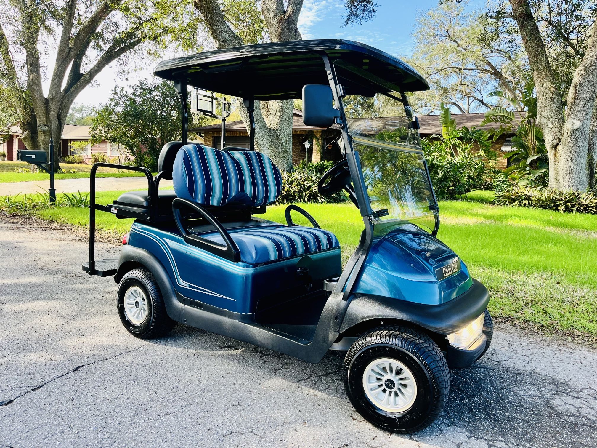 Gorgeous 2013 club car precedent 4-seater golf cart