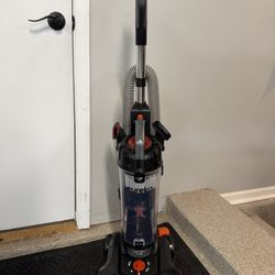 Brand New Eureka Powerspeed Upright Bagless Vacuum Cleaner 