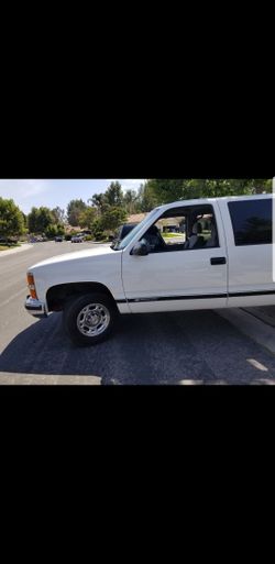 3500 Diesel Work Horse Sexy Too.