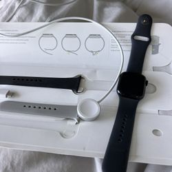 Apple Watch Series 8 (GPS + Cellular) 41mm