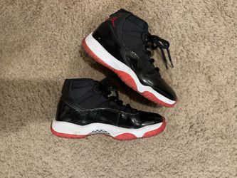 Bred 11 Jordans Size 5.5 Y Scuff Marks 
