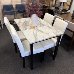 Dining Table With 4 Chairs 