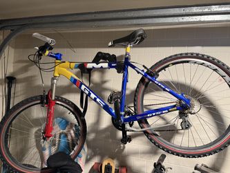 Vintage GT Mountain Bike – 26” – Triple Triangle Frame