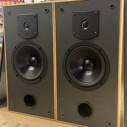 JBL J2060 2 Way Bookshelf Speakers