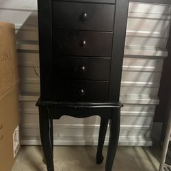 Jewlery Stand