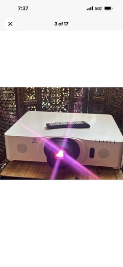 Hitachi CP-WU8451 3LCD WUXGA HD Projector 5000 Lumens New Lamp 0 Hour / Remote