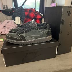 Jordan 1 Low Travis Scott