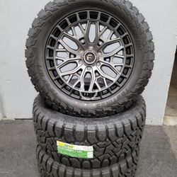 20" FUEL rims w/ 33x12.50R20 Tires