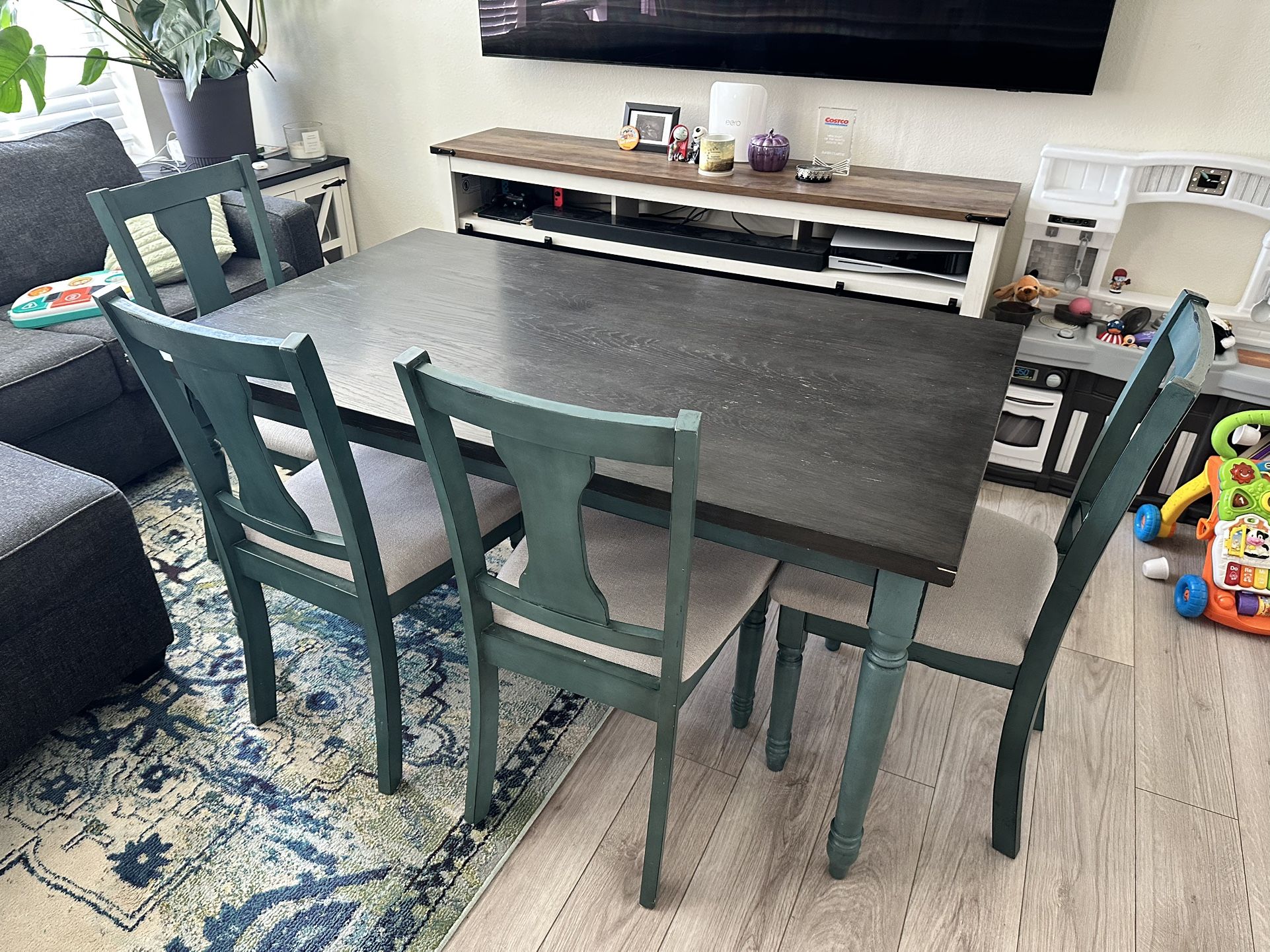 Dining Table w/ 4 Chairs and Bench