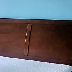 Sleigh-Style Wood Headboard – Excellent Condition