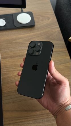 Apple iPhone 16 Pro 512GB Black Titanium – Unlocked – Pristine Condition