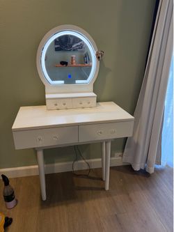 makeup vanity