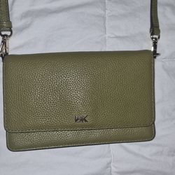 Micheal kors wallet on chain