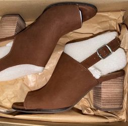 Lucky Brand 7M Obelia Toffee Cotia Peep Toe Block Heel Slingback Buckle Sandals