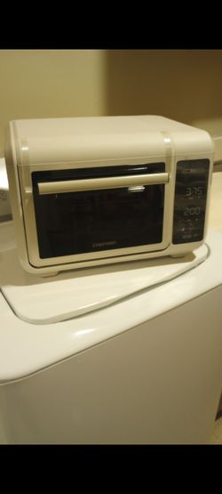 Air Fryer Toaster Oven White by Chefman brand! new!..