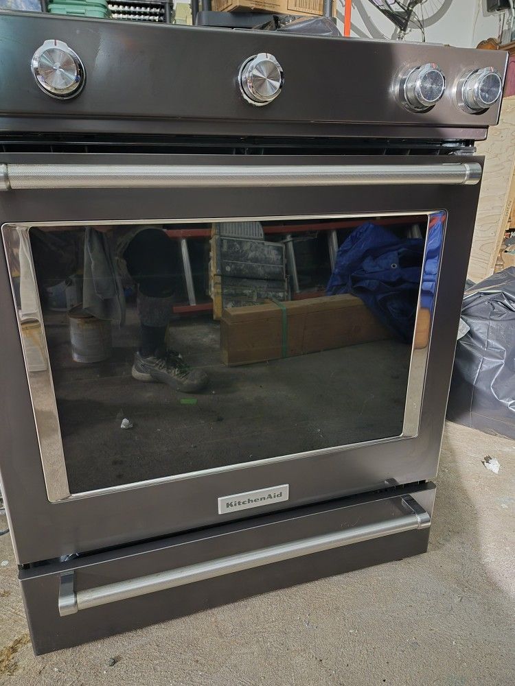 30 "Kitchen Aid Gas Range