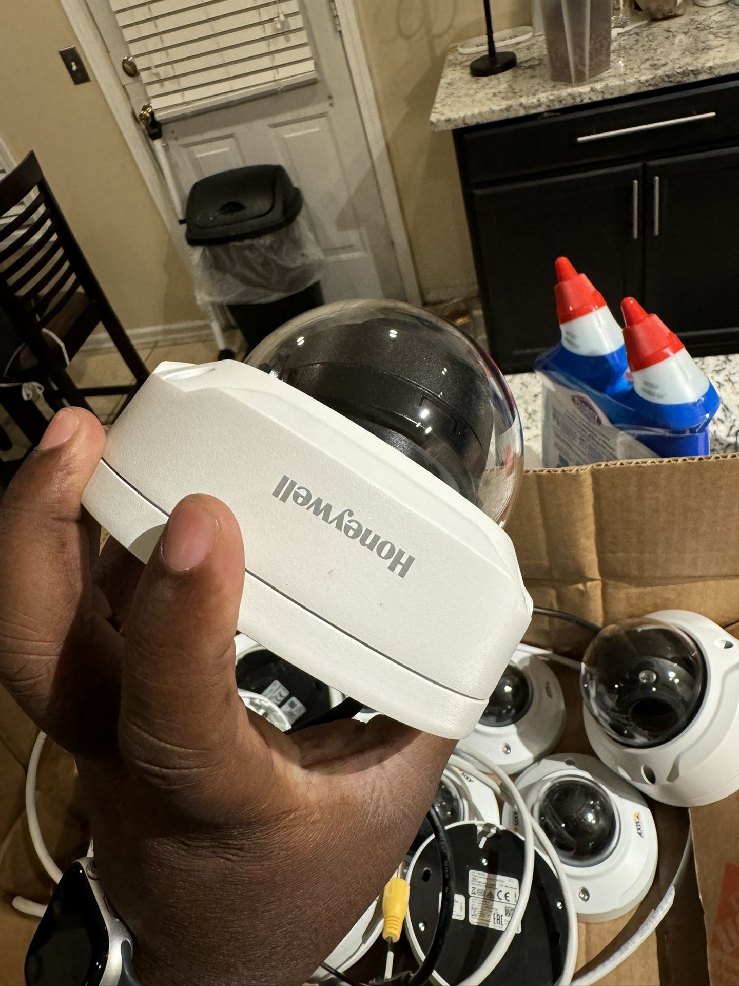 2 Honeywell HD274HD4
