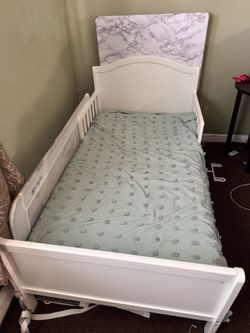 Toddler bed
