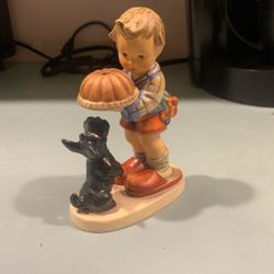 Hummels Vintage #344