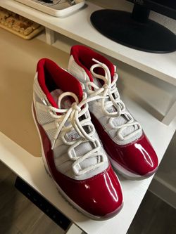 Jordan 11 Cherry size 10