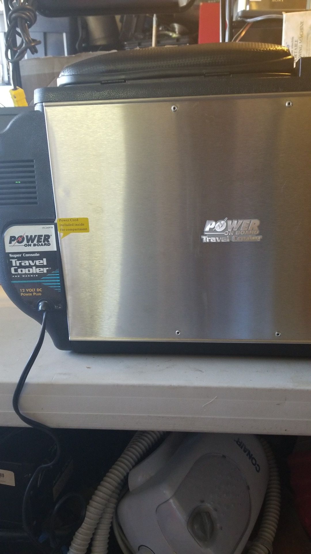 Power on board travel cooler brand new