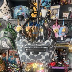 Like New Classic Coach Shoulder Bag Grey and White. 9 x 14