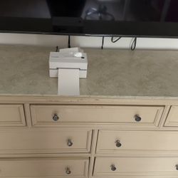 Dresser’s 