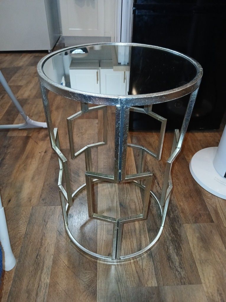 Night Stand/End Table