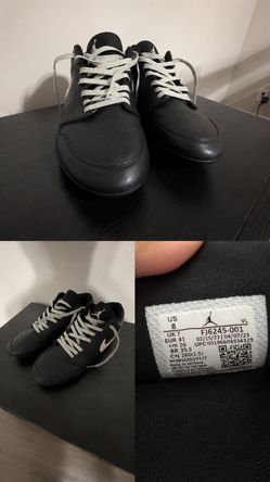 Size 8 Black dunks cleat for football