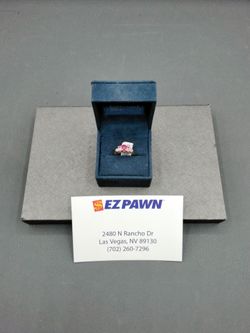 10kt ladies ring