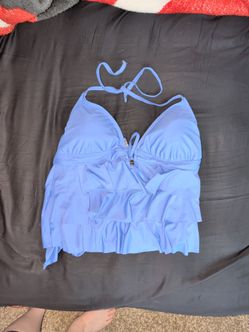 XL (16-18) Light blue swimsuit top