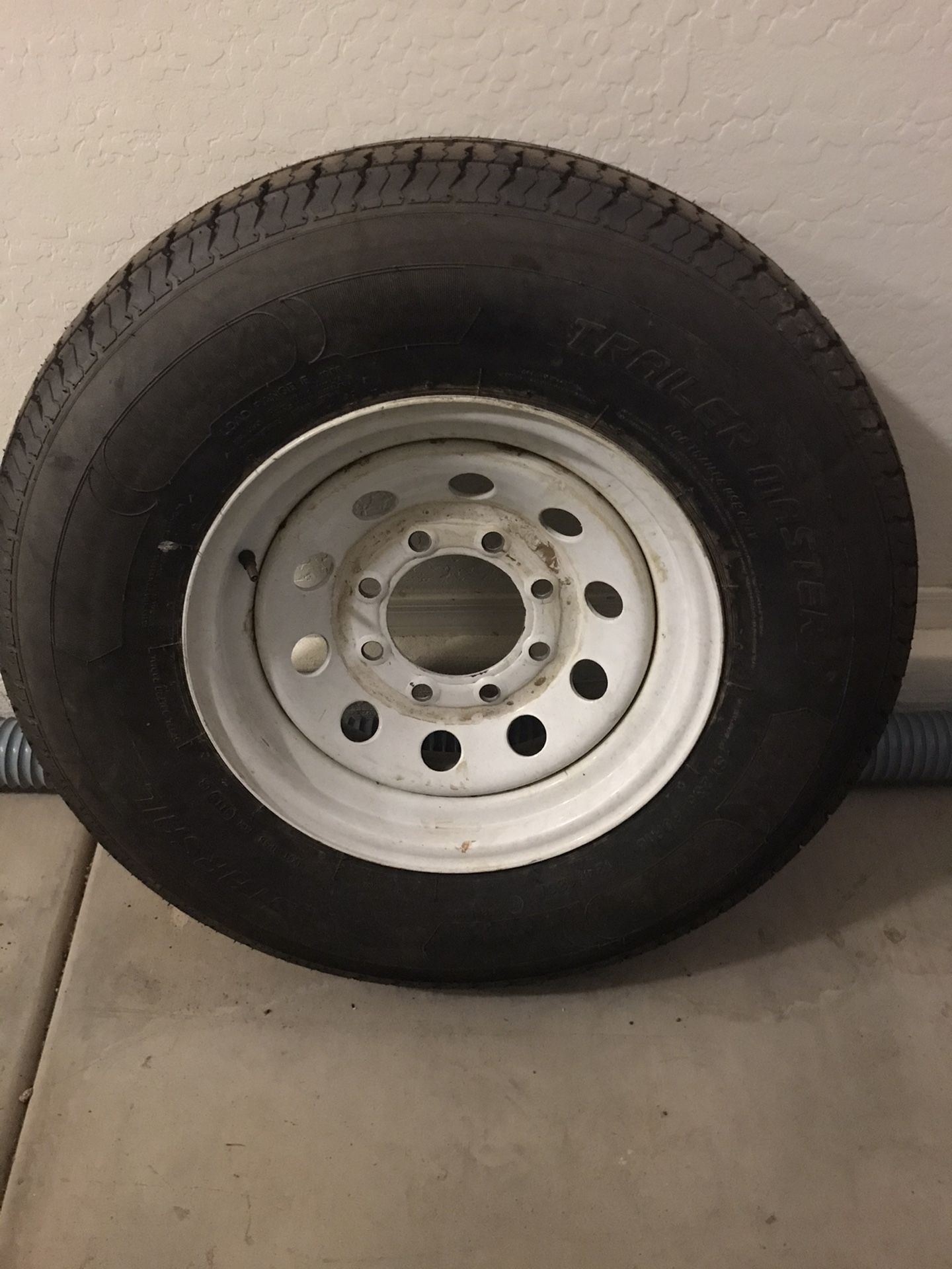 Trail master Travel trailer/5th w tire & wheel