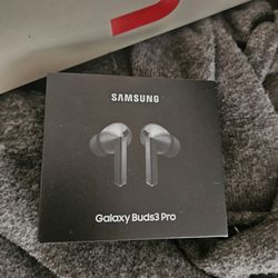 The Samsung Galaxy buds3 Pro
