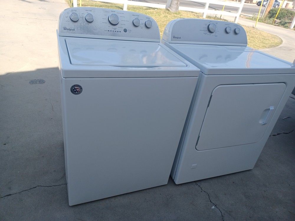 Whirlpool Washer And Gas Dryer