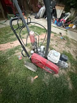 Titan 8900 plus paint sprayer
