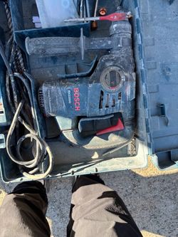 Bosch RH328VC Rotary Hammer Drill