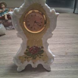 Vintage Porcelain 7" Mantel Clock