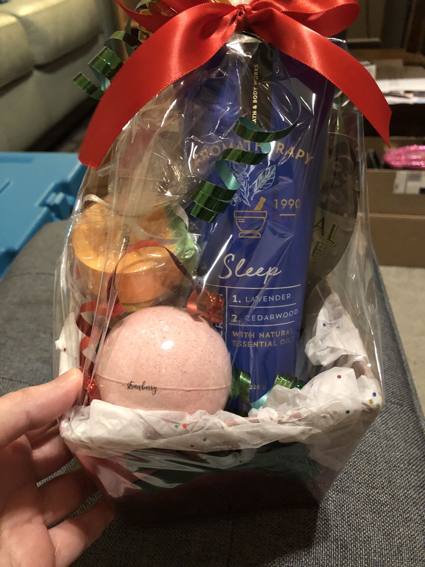Ladies Holiday Gift Basket