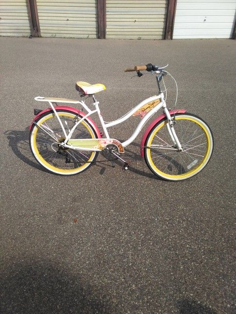 26" Huffy 7 Speed Girls Bike