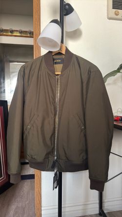 Buck mason bomber olive green