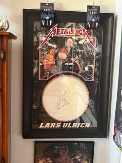 Metallica signed display