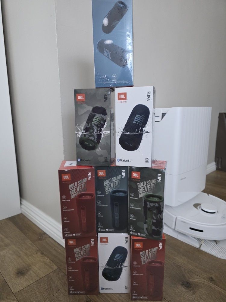 JBL Flip 6 Bluetooth Speakers