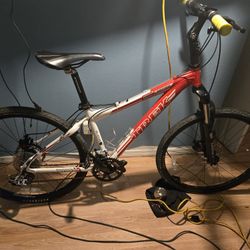 Trek 3 series Alpha Aluminum mountain bike 26” wheels adult bicycle