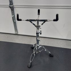 Pearl Snare Drum Stand **Located In Upland**