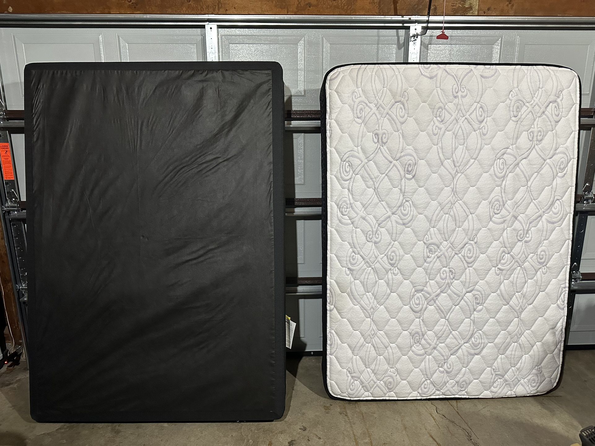 Ashely Full Mattress and Boxspring (Like New!!!)